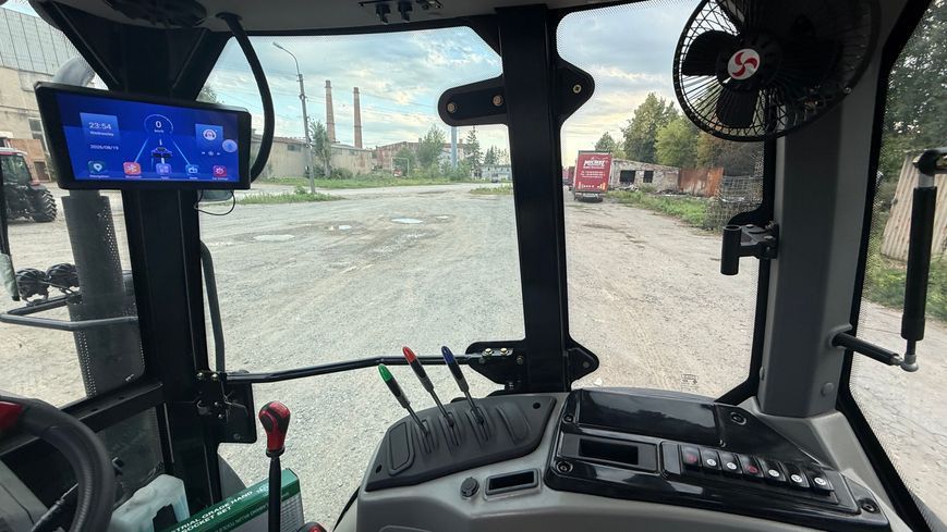 ТРАКТОР ДМТЗ 1104 Premium з кондиціонером , з турбіною 004802 фото