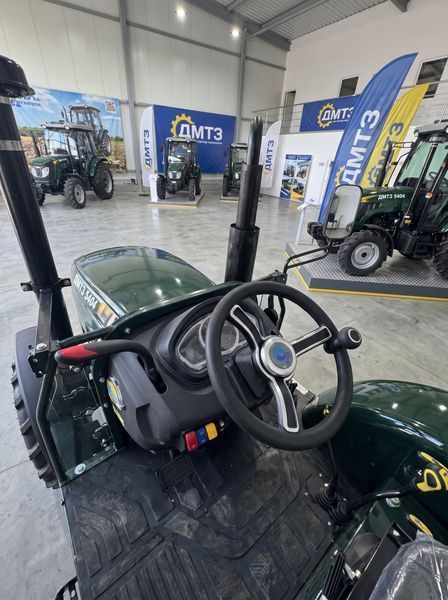 Трактор ДМТЗ 5404 ,50 сил, реверс 8+8, широка гума, примусова навіска ДМТЗ 5404 фото